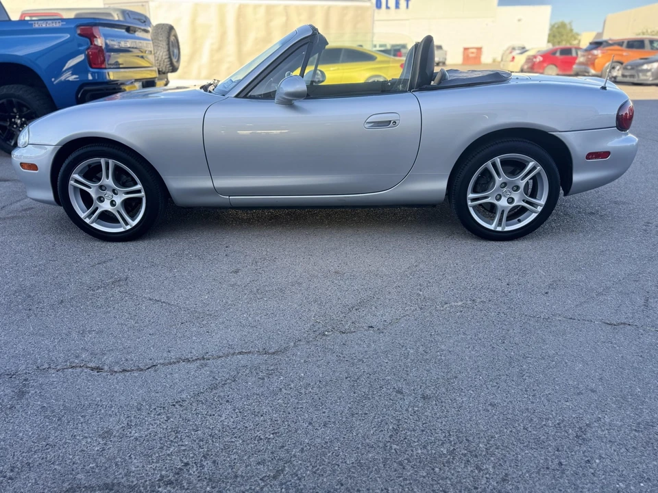 2005 Mazda NB MX-5 Miata - Image 6 of 31