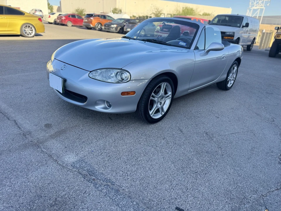 2005 Mazda NB MX-5 Miata - Image 4 of 31