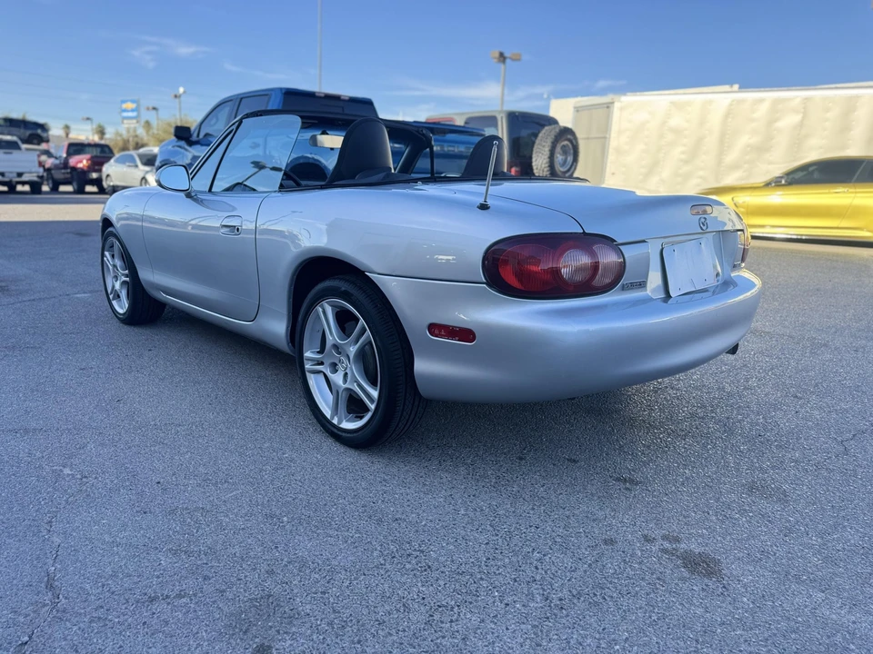 2005 Mazda NB MX-5 Miata - Image 7 of 31