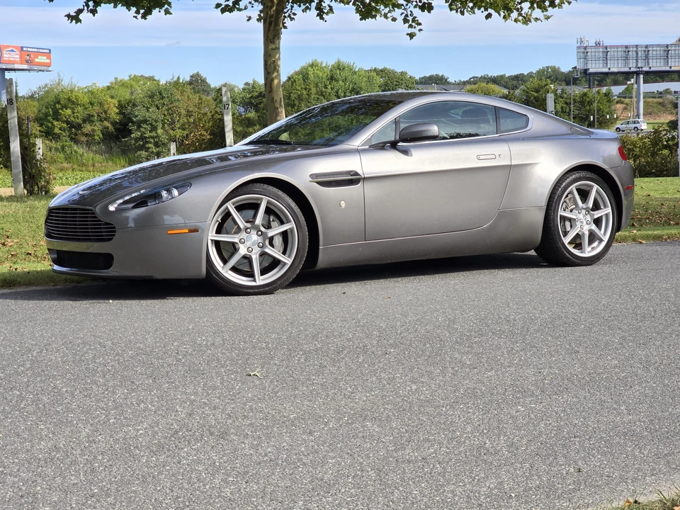 2006 Aston Martin V8 Vantage (2006-2017) - Image 2 of 31