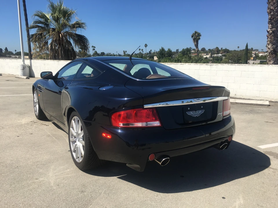 2006 Aston Martin Vanquish 1st Gen - Image 26 of 31