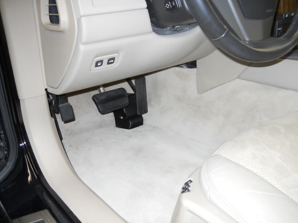 2006 Cadillac XLR-V - Image 31 of 31