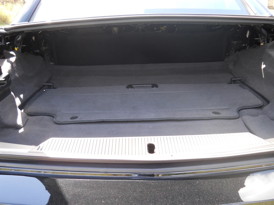 2006 Cadillac XLR-V - Image 25 of 31