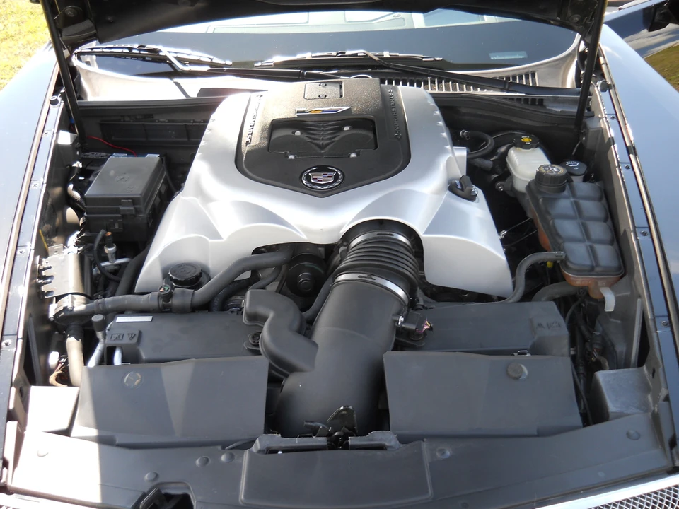 2006 Cadillac XLR-V - Image 22 of 31