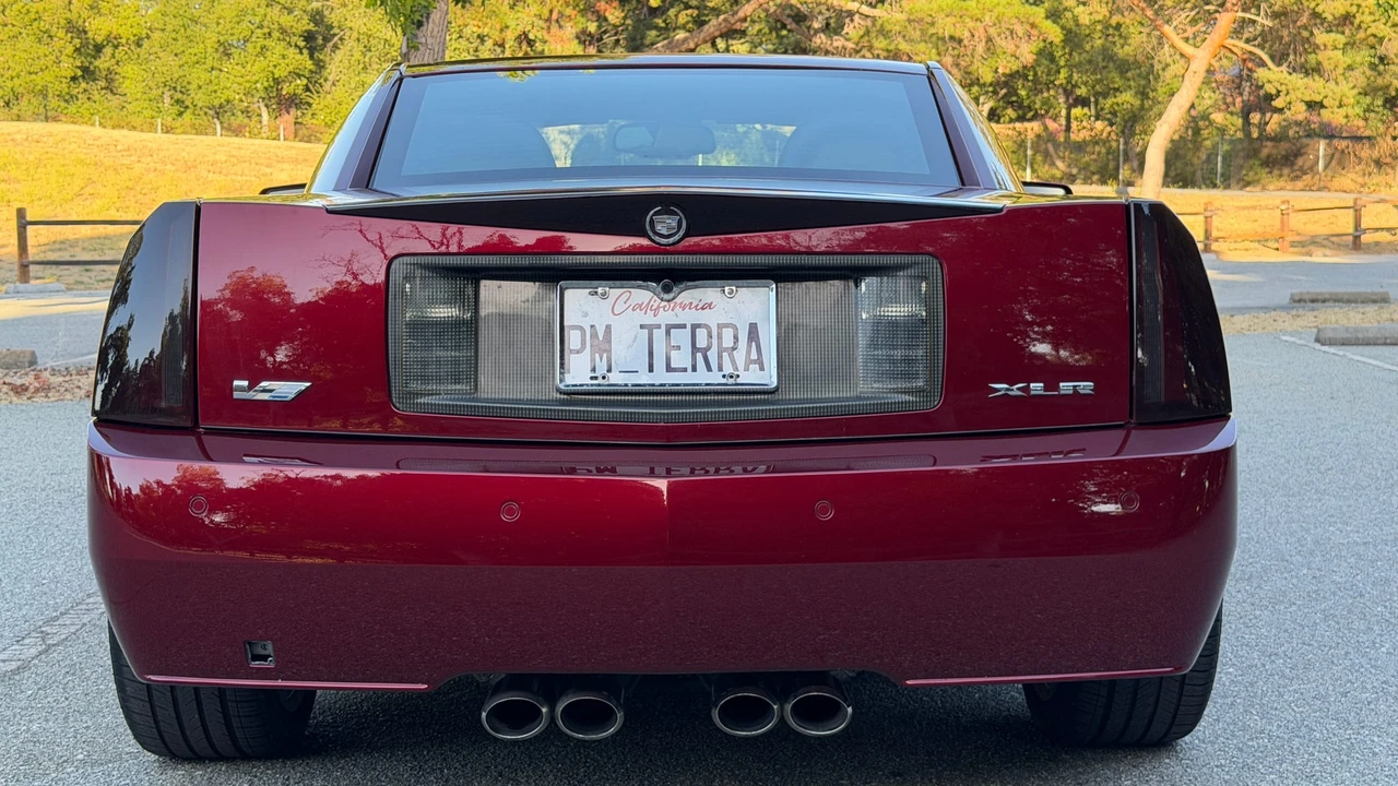 2006 Cadillac XLR-V - Image 30 of 31