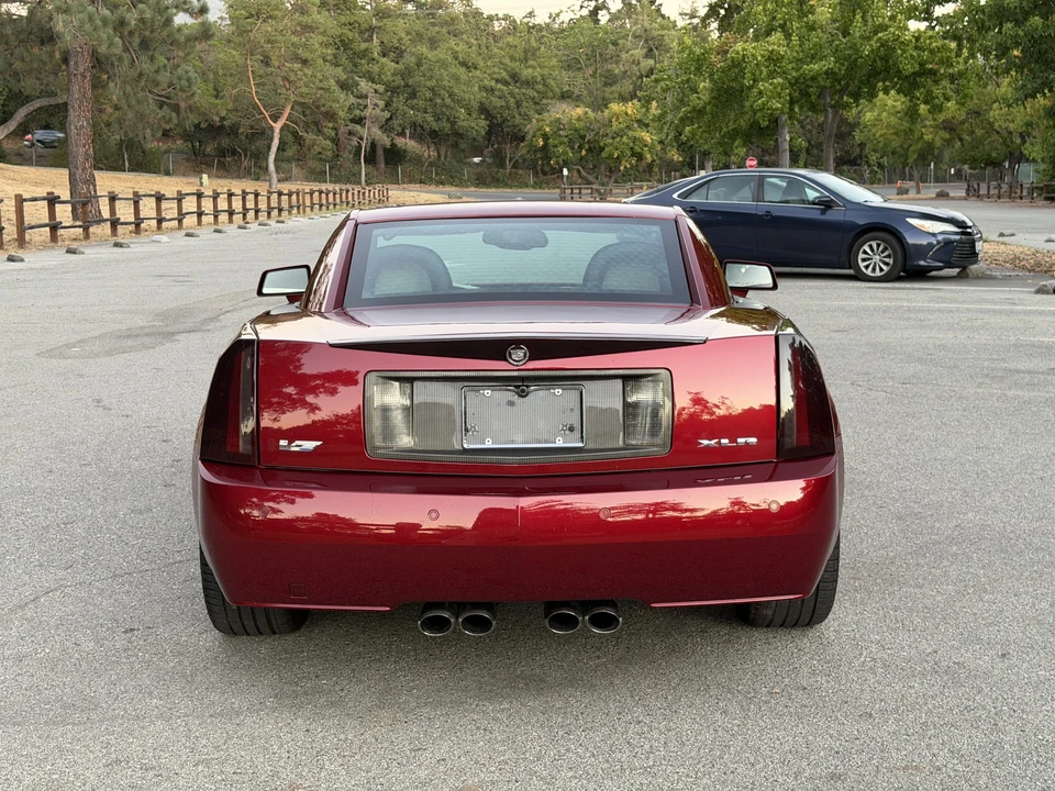 2006 Cadillac XLR-V - Image 10 of 31