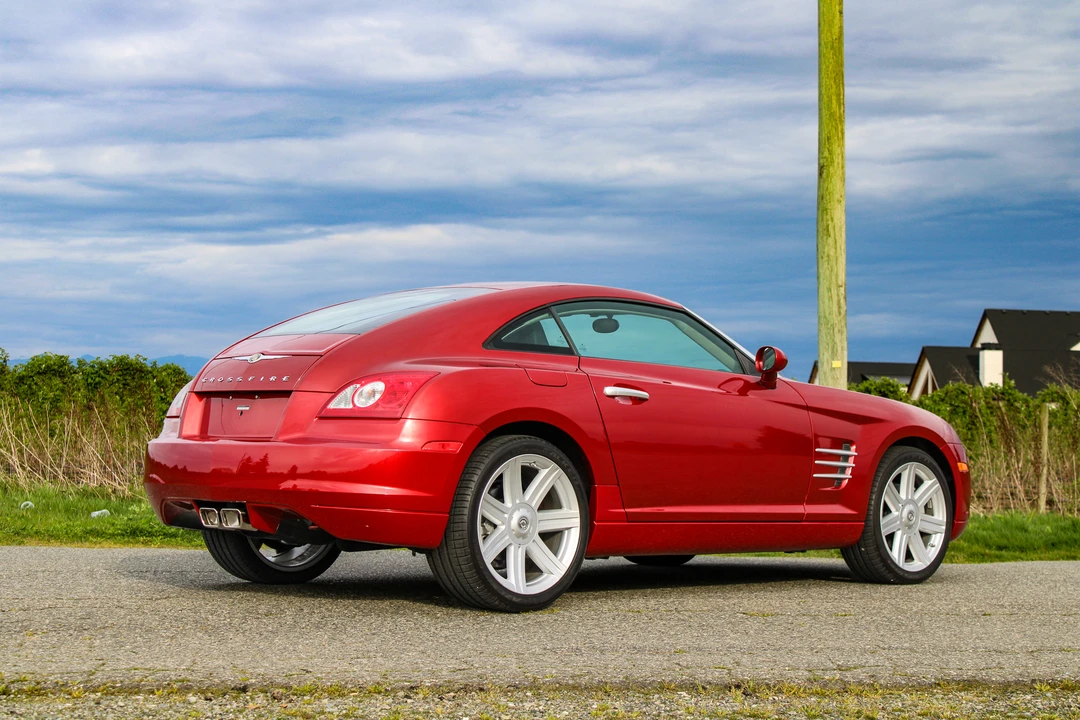 2006 Chrysler Crossfire - Image 28 of 31