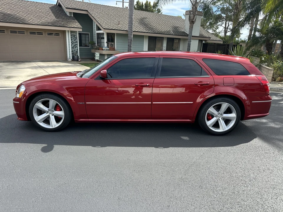 2006 Dodge Magnum SRT8 2nd Gen - Image 14 of 31