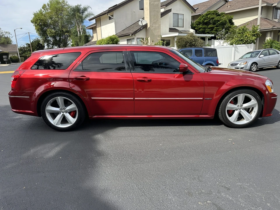 2006 Dodge Magnum SRT8 2nd Gen - Image 8 of 31