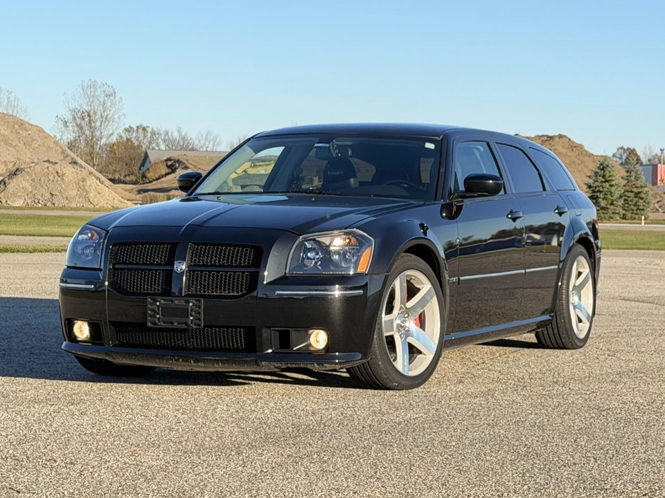 2006 Dodge Magnum SRT8 2nd Gen - Image 2 of 31