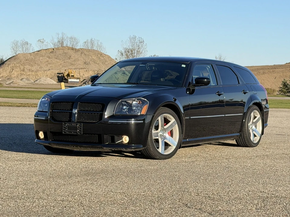 2006 Dodge Magnum SRT8 2nd Gen - Image 4 of 31