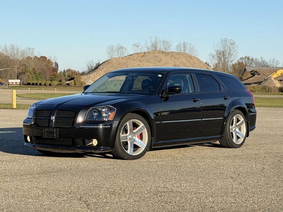 2006 Dodge Magnum SRT8 2nd Gen - Image 5 of 31