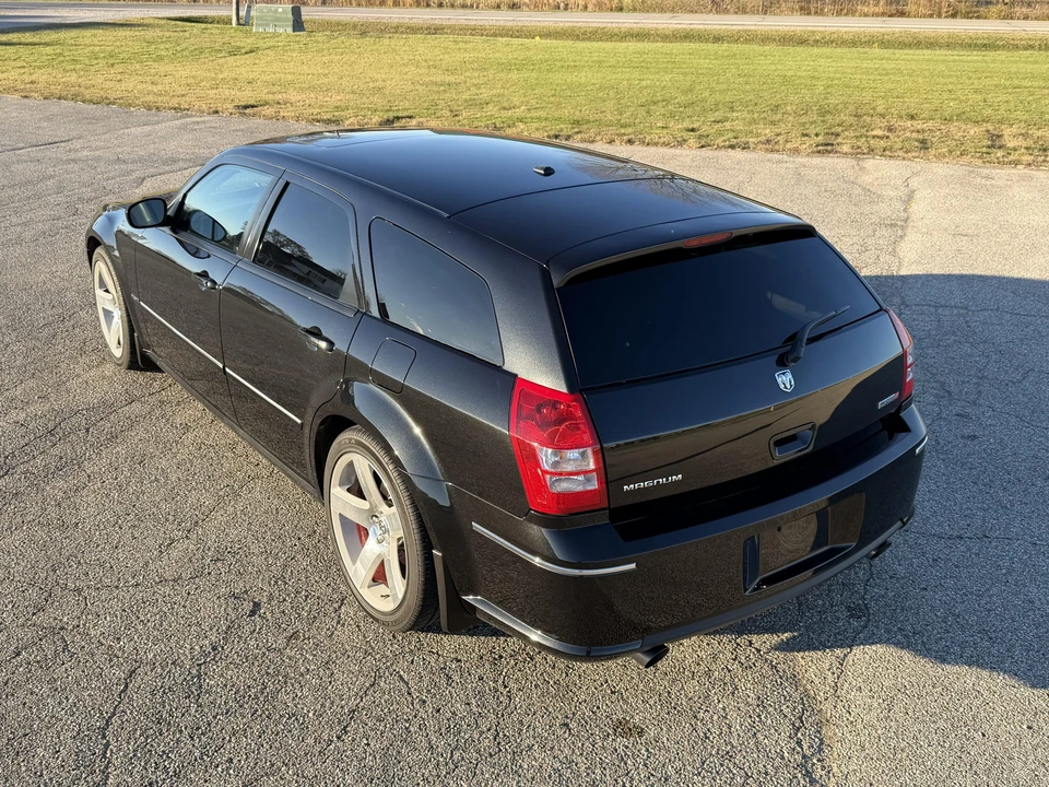 2006 Dodge Magnum SRT8 2nd Gen - Image 27 of 31