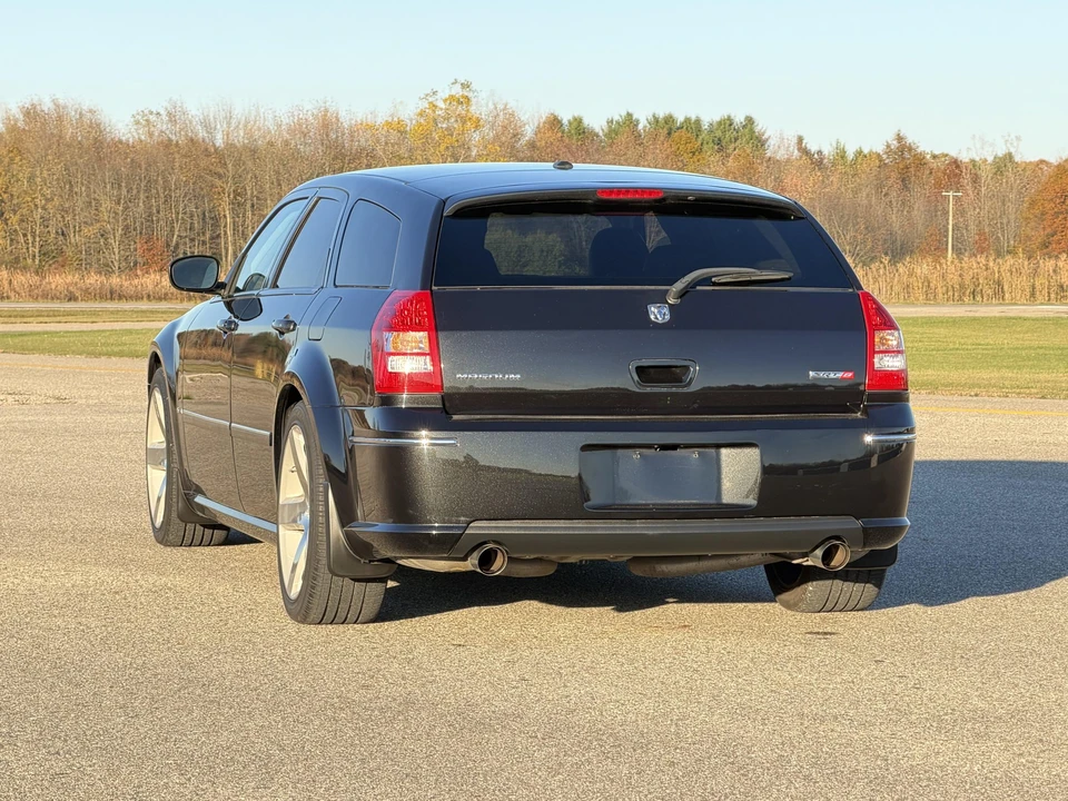 2006 Dodge Magnum SRT8 2nd Gen - Image 26 of 31