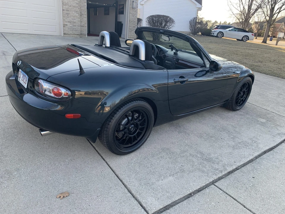 2006 Mazda NC MX-5 Miata - Image 10 of 31