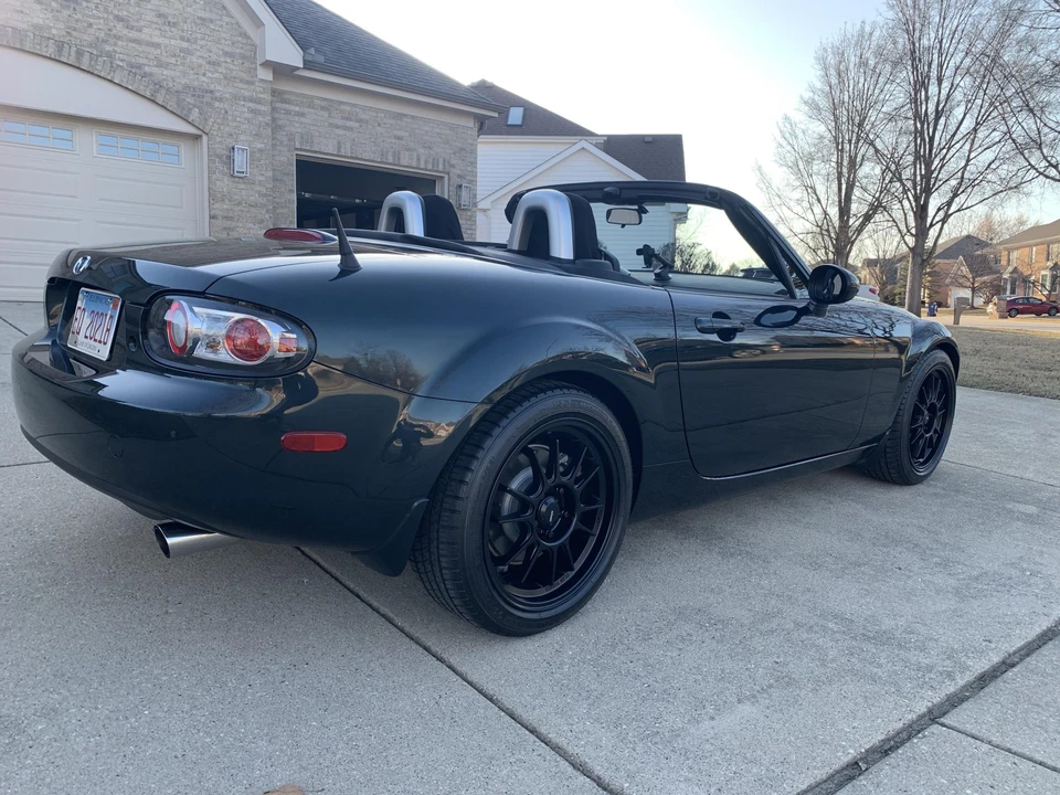 2006 Mazda NC MX-5 Miata - Image 9 of 31