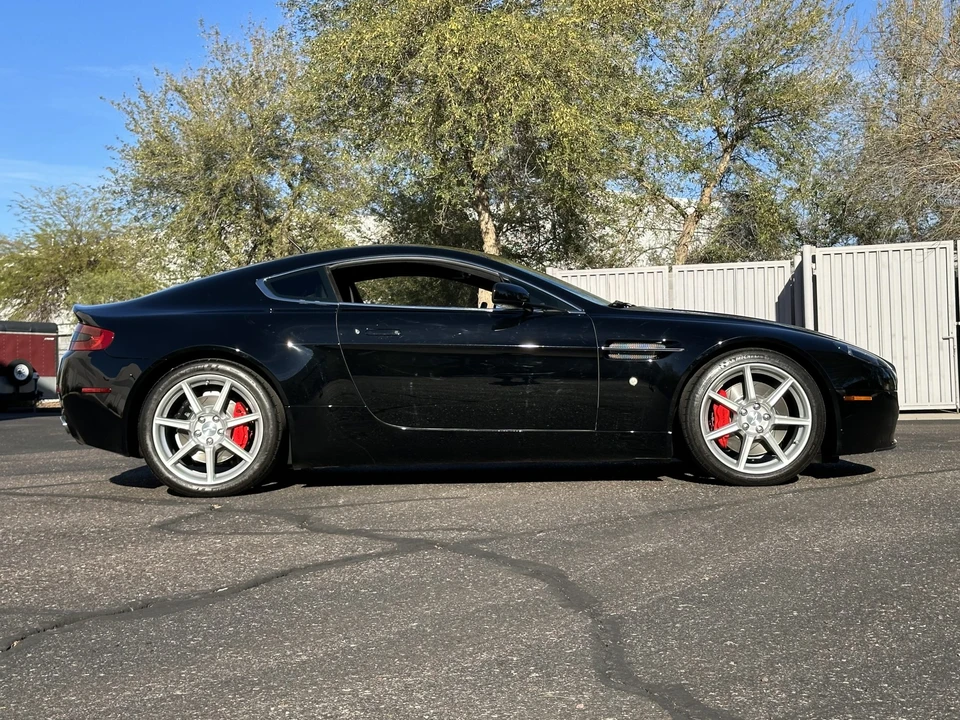 2007 Aston Martin V8 Vantage (2006-2017) - Image 10 of 31