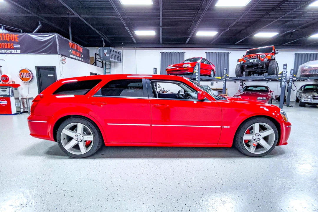 2007 Dodge Magnum SRT8 2nd Gen - Image 7 of 31
