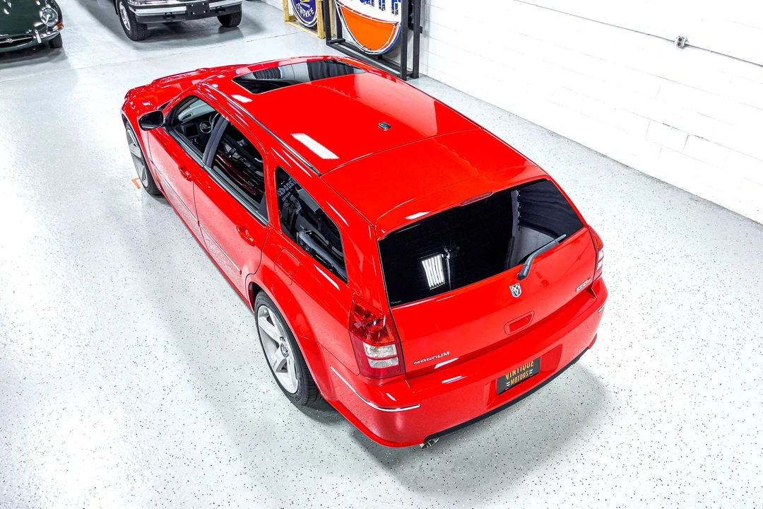 2007 Dodge Magnum SRT8 2nd Gen - Image 13 of 31