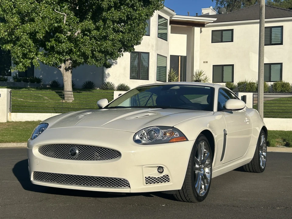 2007 Jaguar X150 XKR - Image 2 of 31