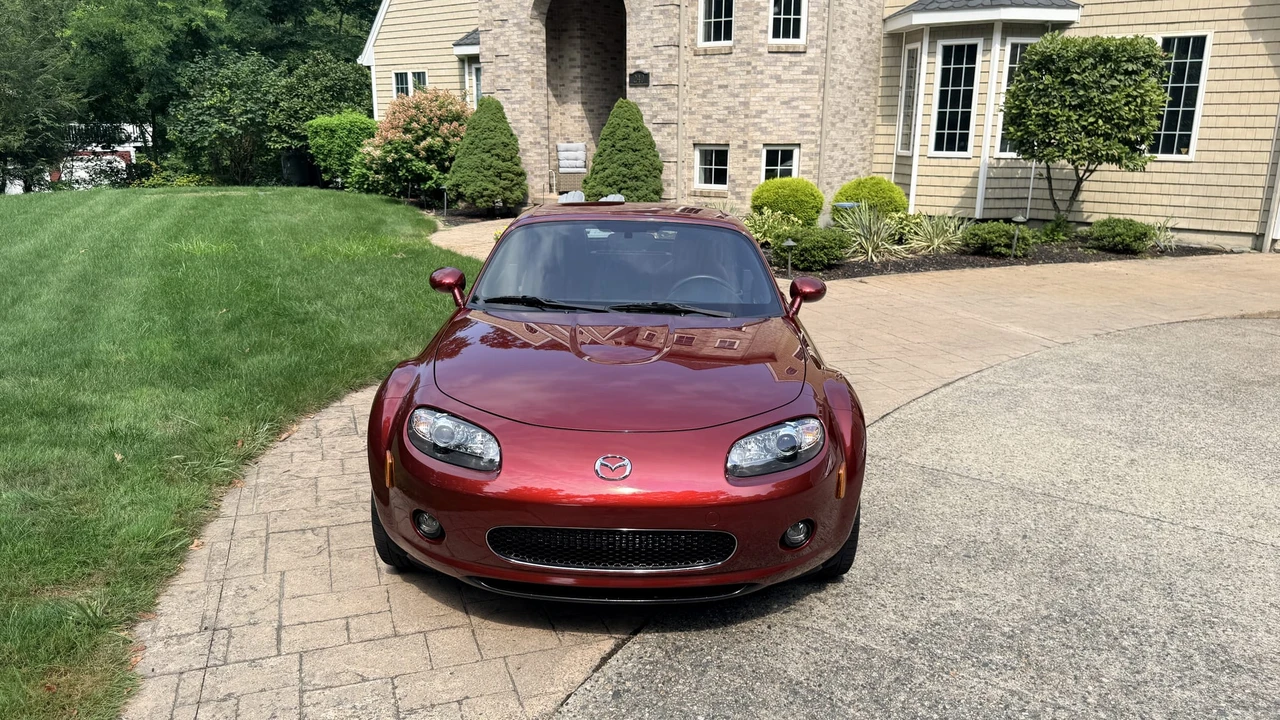 2007 Mazda NC MX-5 Miata - Image 5 of 31