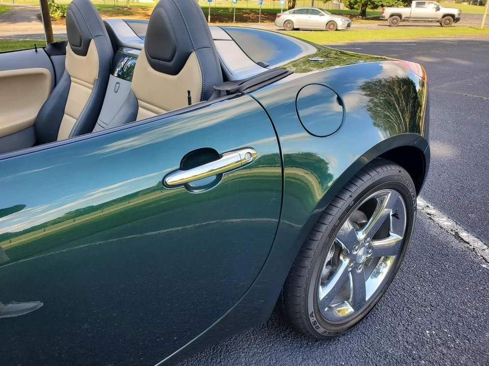2007 Pontiac Solstice - Image 14 of 31