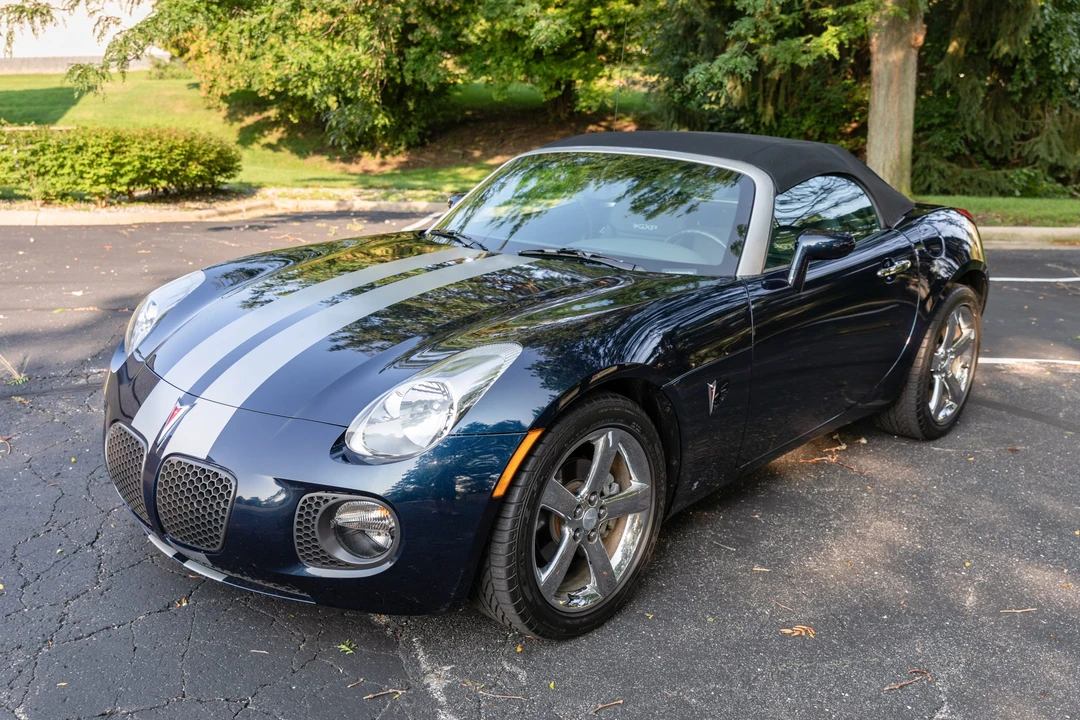 2007 Pontiac Solstice GXP - Image 11 of 31
