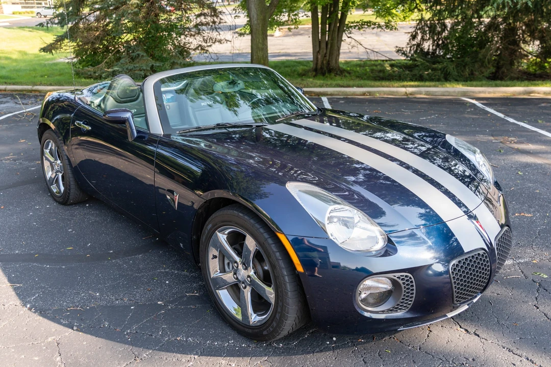 2007 Pontiac Solstice GXP - Image 9 of 31