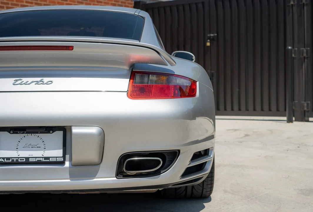 2007 Porsche 997 Turbo - Image 27 of 31