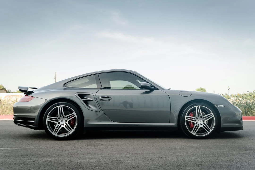 2007 Porsche 997 Turbo - Image 12 of 31