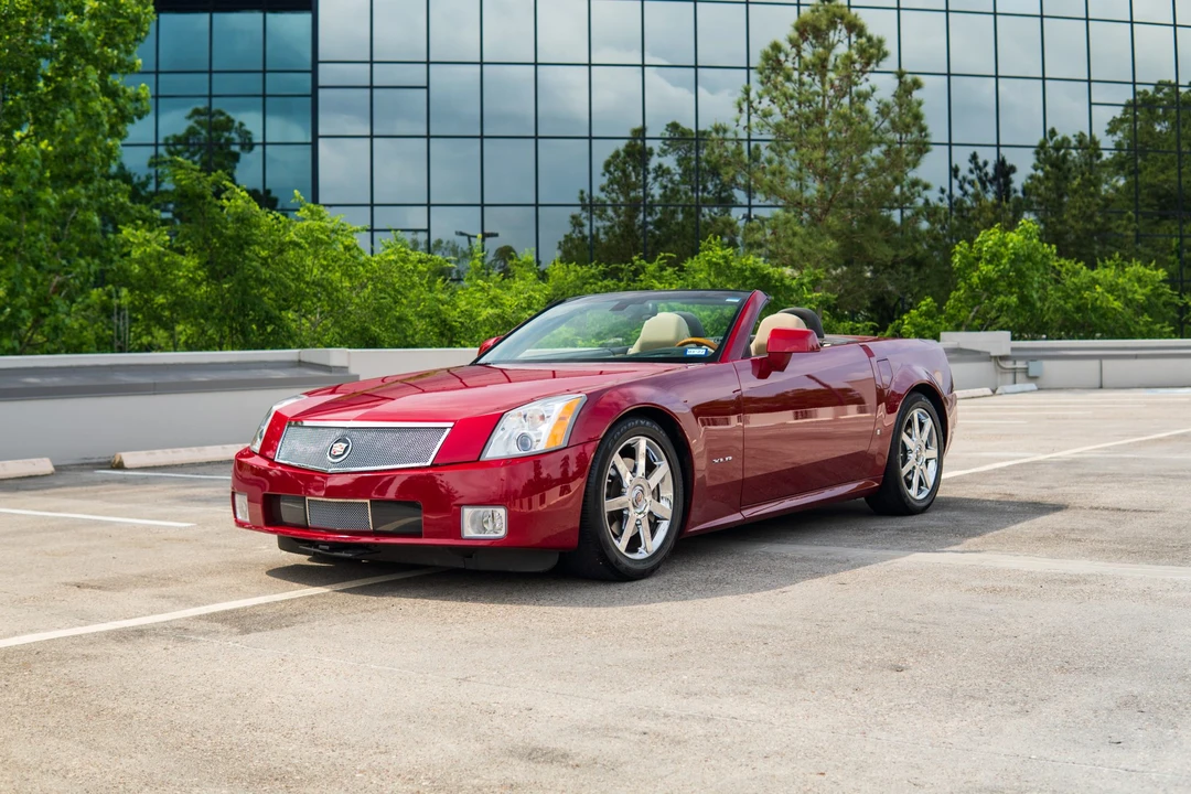 2008 Cadillac XLR - Image 4 of 31