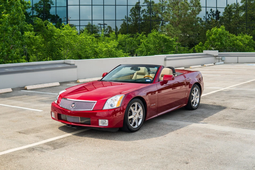 2008 Cadillac XLR - Image 5 of 31