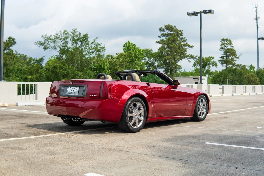 2008 Cadillac XLR - Image 11 of 31