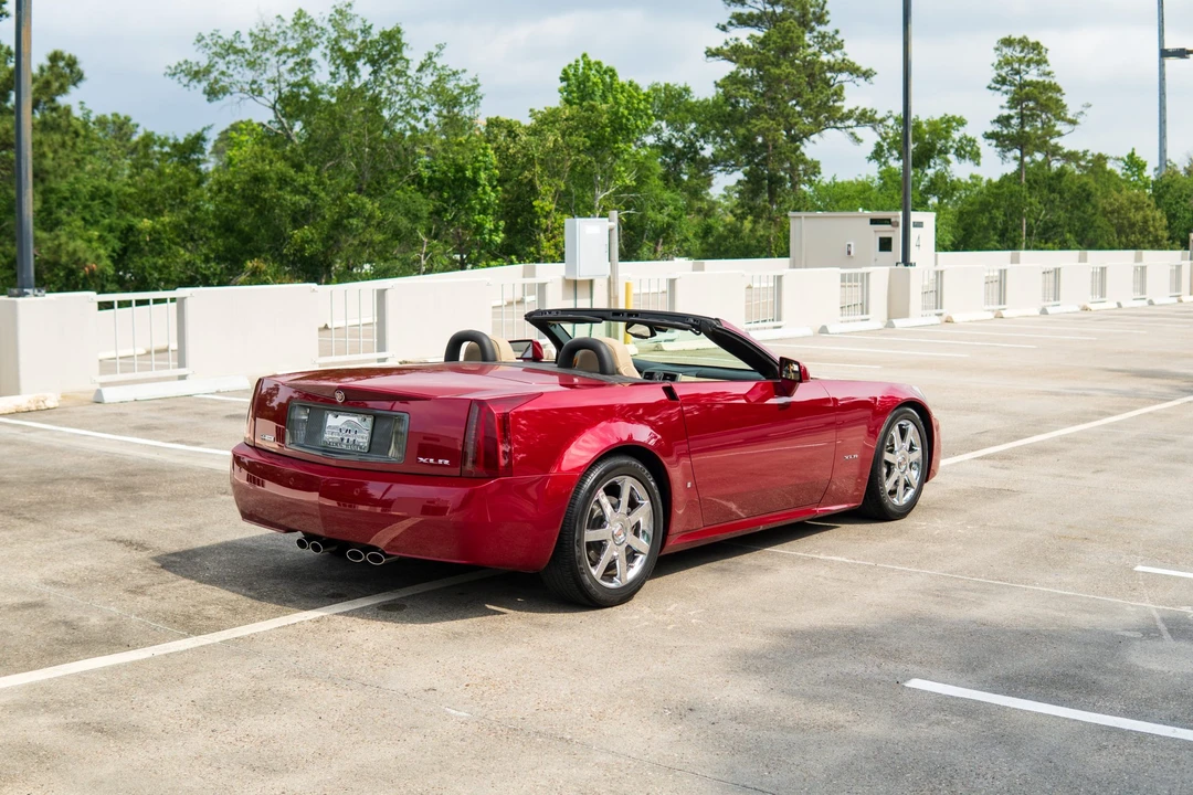 2008 Cadillac XLR - Image 12 of 31