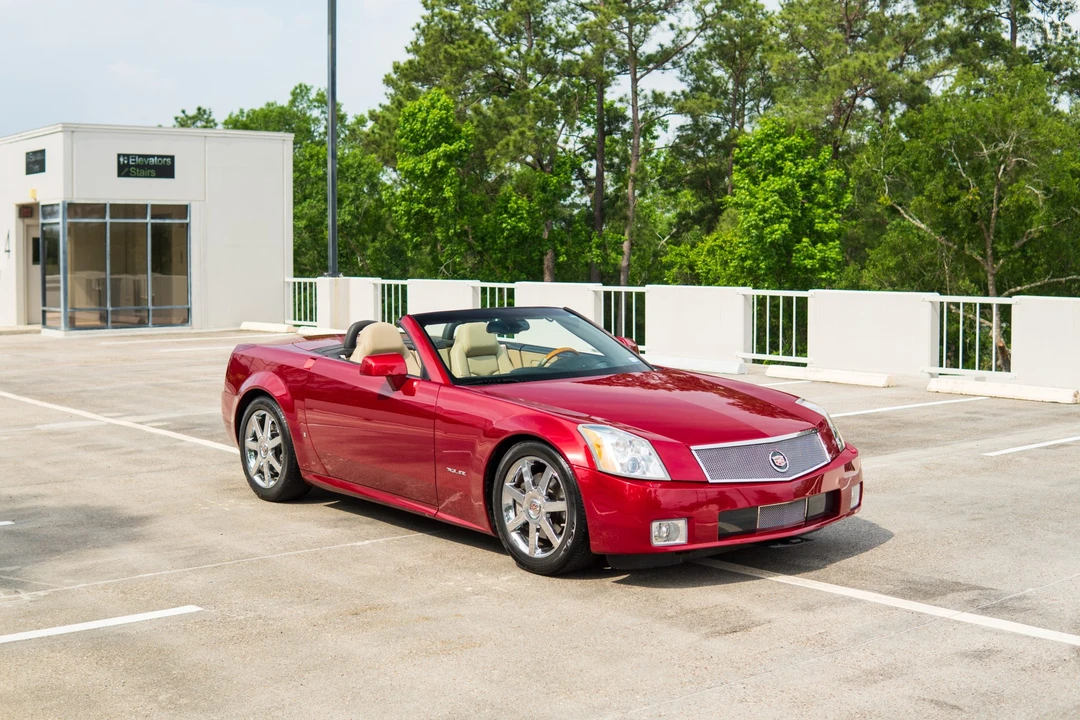 2008 Cadillac XLR - Image 15 of 31