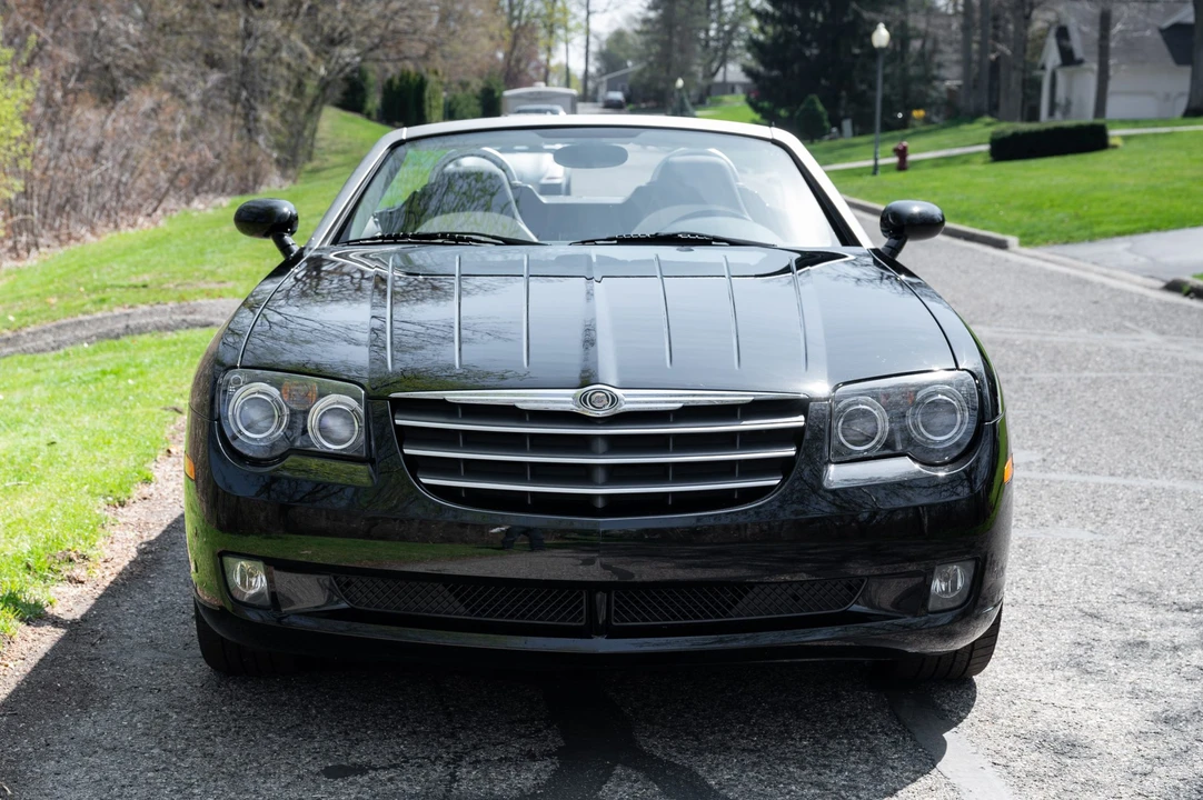 2008 Chrysler Crossfire - Image 16 of 31