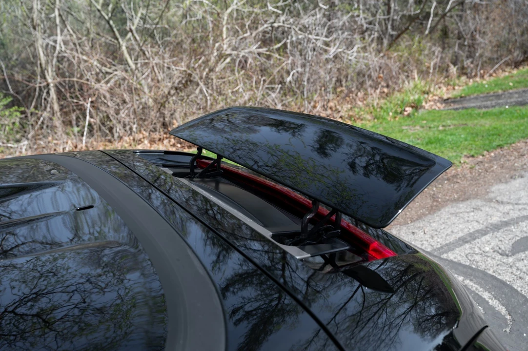 2008 Chrysler Crossfire - Image 26 of 31