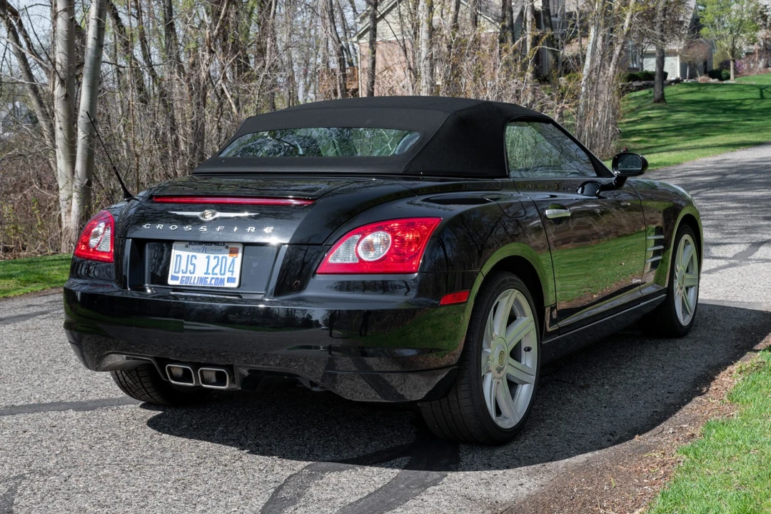 2008 Chrysler Crossfire - Image 7 of 31