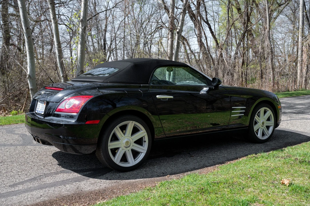 2008 Chrysler Crossfire - Image 6 of 31