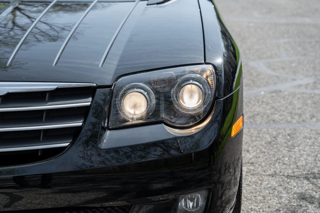 2008 Chrysler Crossfire - Image 18 of 31