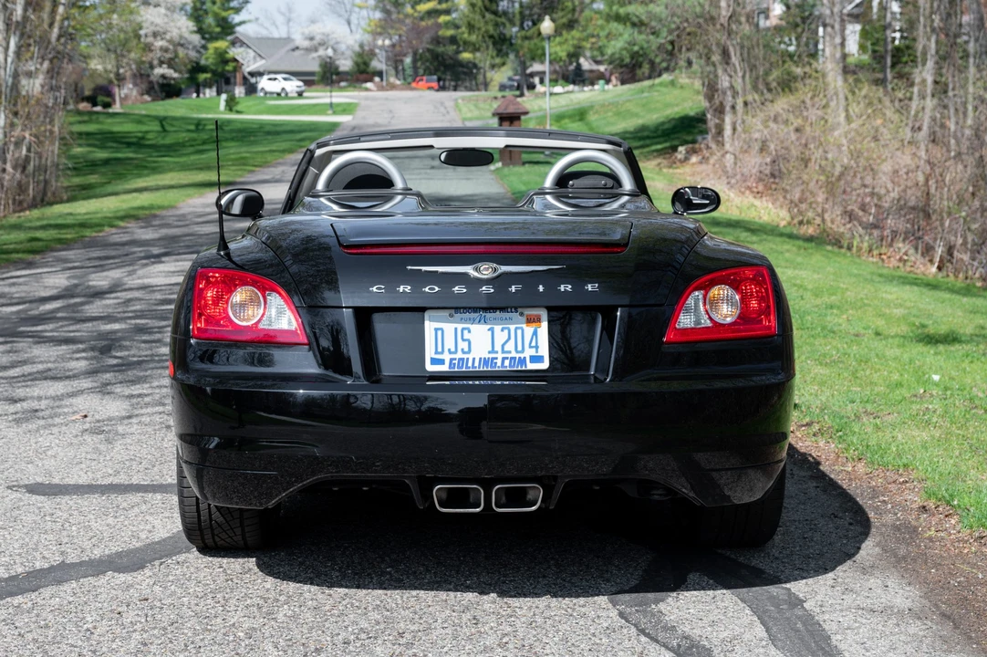 2008 Chrysler Crossfire - Image 10 of 31