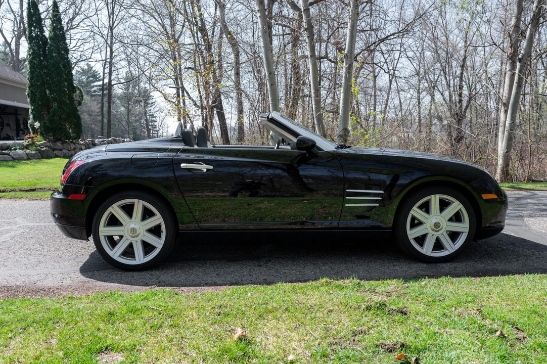 2008 Chrysler Crossfire - Image 5 of 31