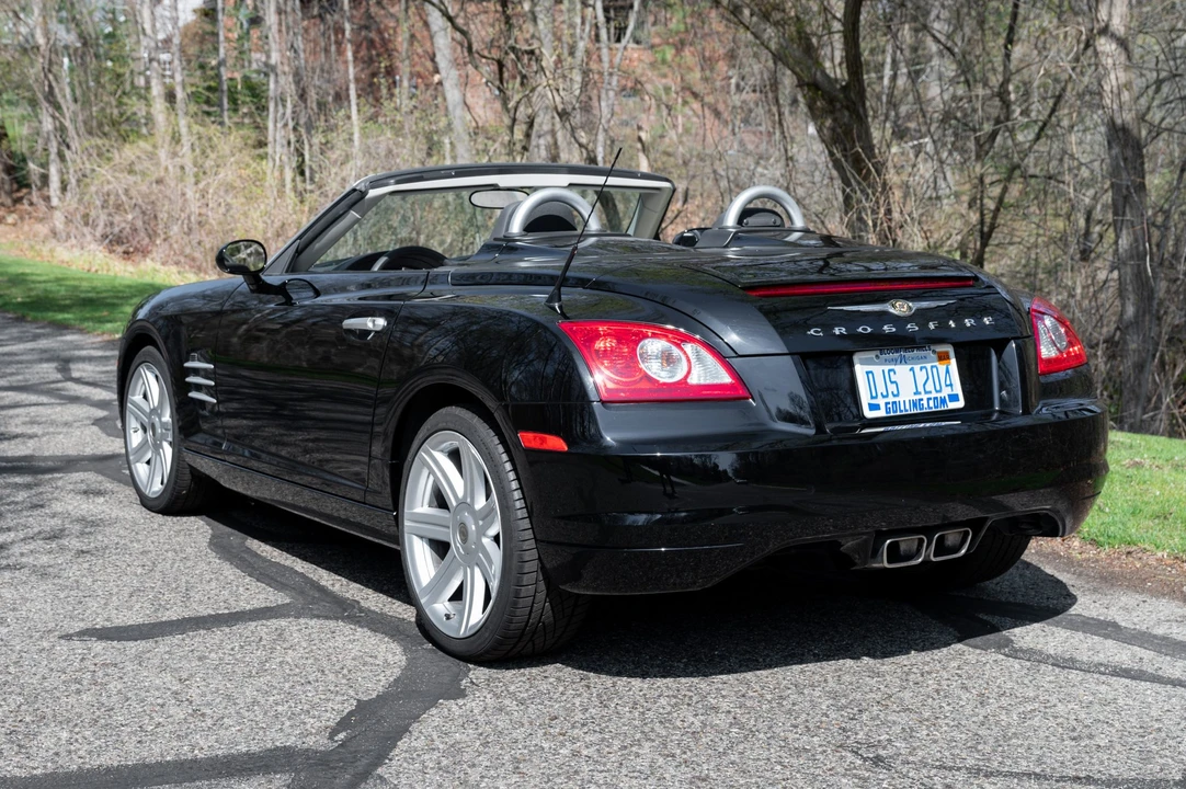 2008 Chrysler Crossfire - Image 11 of 31