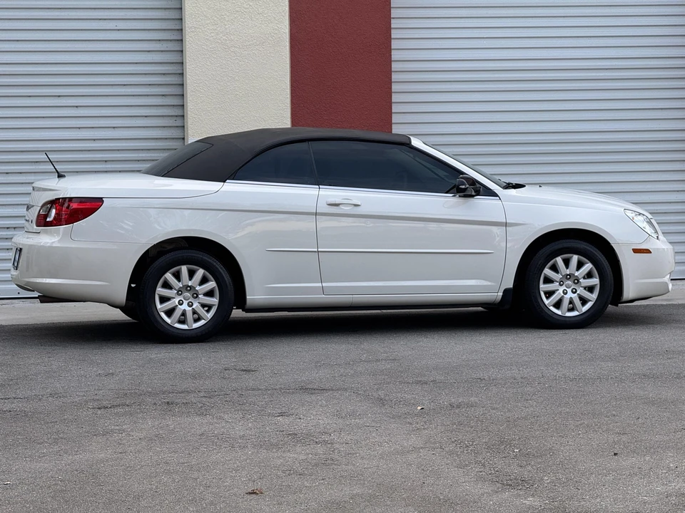 2008 Chrysler Sebring - Image 28 of 31