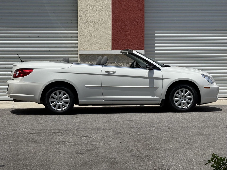 2008 Chrysler Sebring - Image 12 of 31