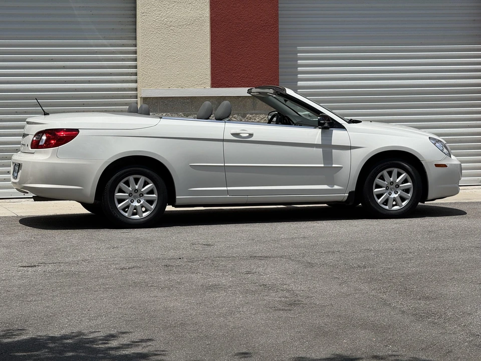 2008 Chrysler Sebring - Image 11 of 31