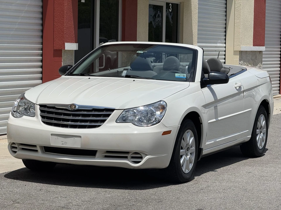 2008 Chrysler Sebring - Image 2 of 31