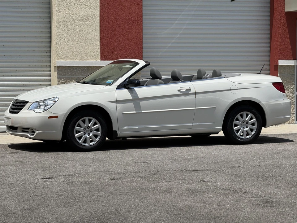 2008 Chrysler Sebring - Image 5 of 31