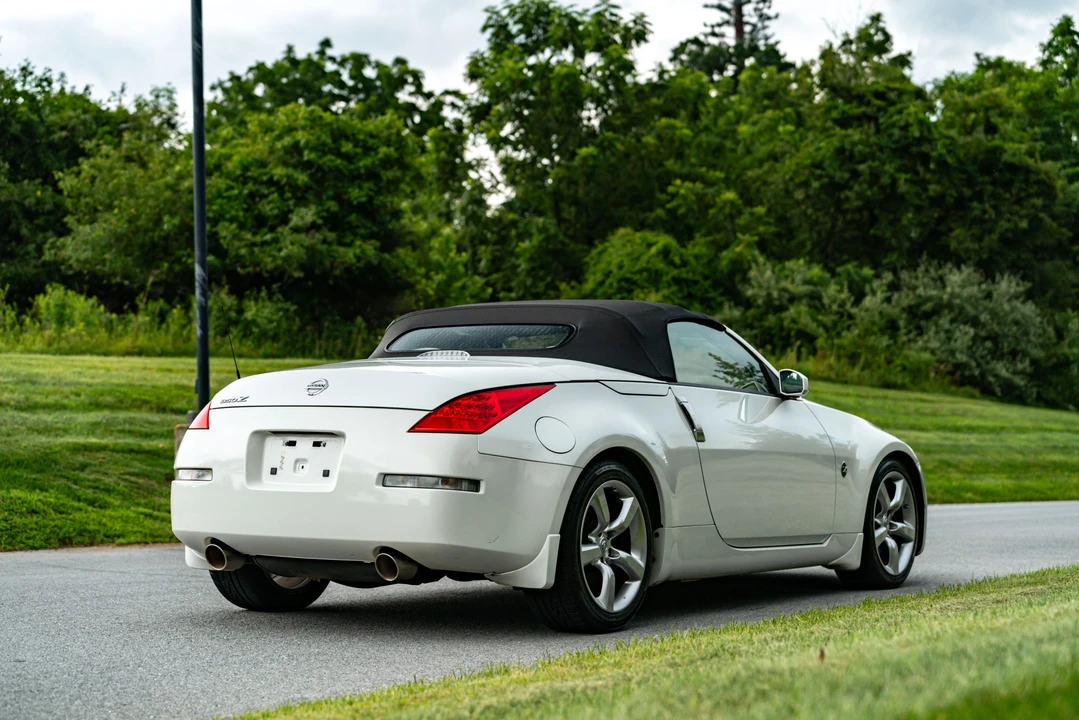 2008 Nissan 350Z 5th Gen - Image 19 of 31
