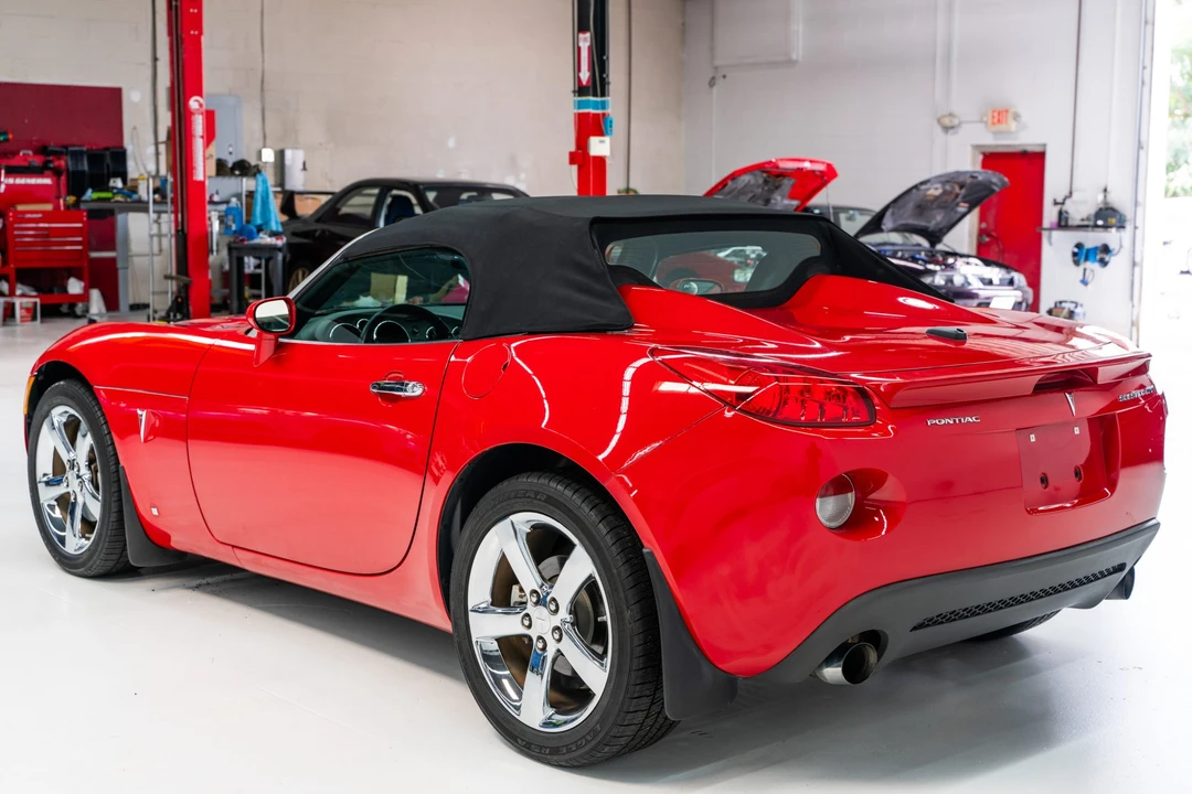 2008 Pontiac Solstice GXP - Image 16 of 31